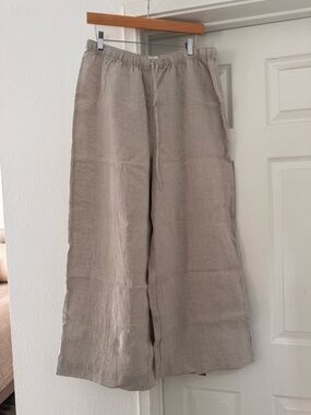Aritzia Wide Leg Linen Blend Pants in Oat/LightTaupe
